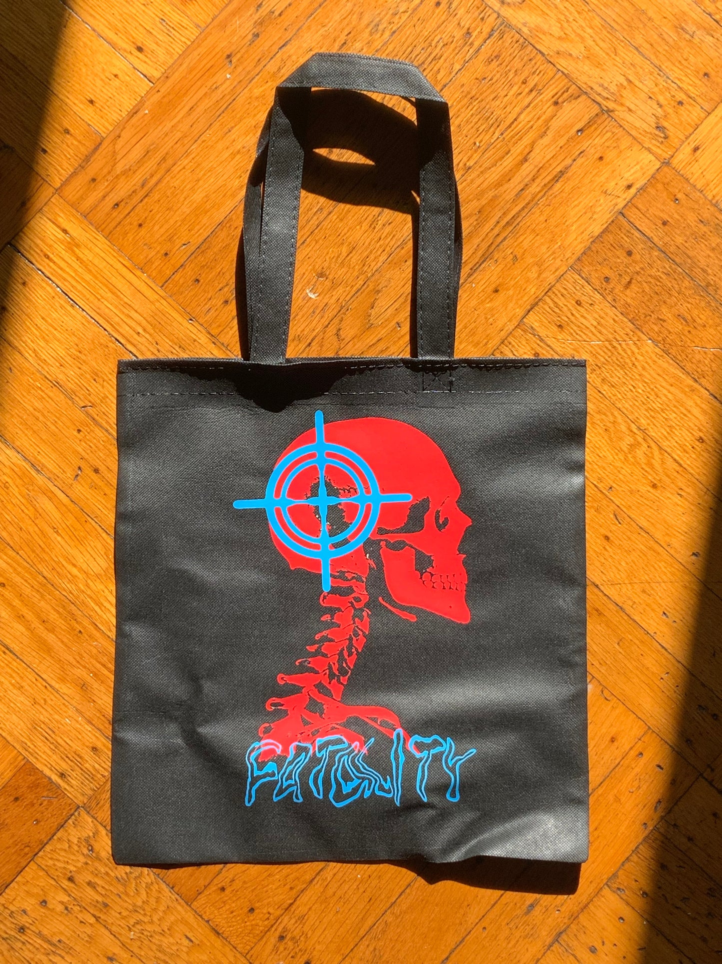 Tote bag