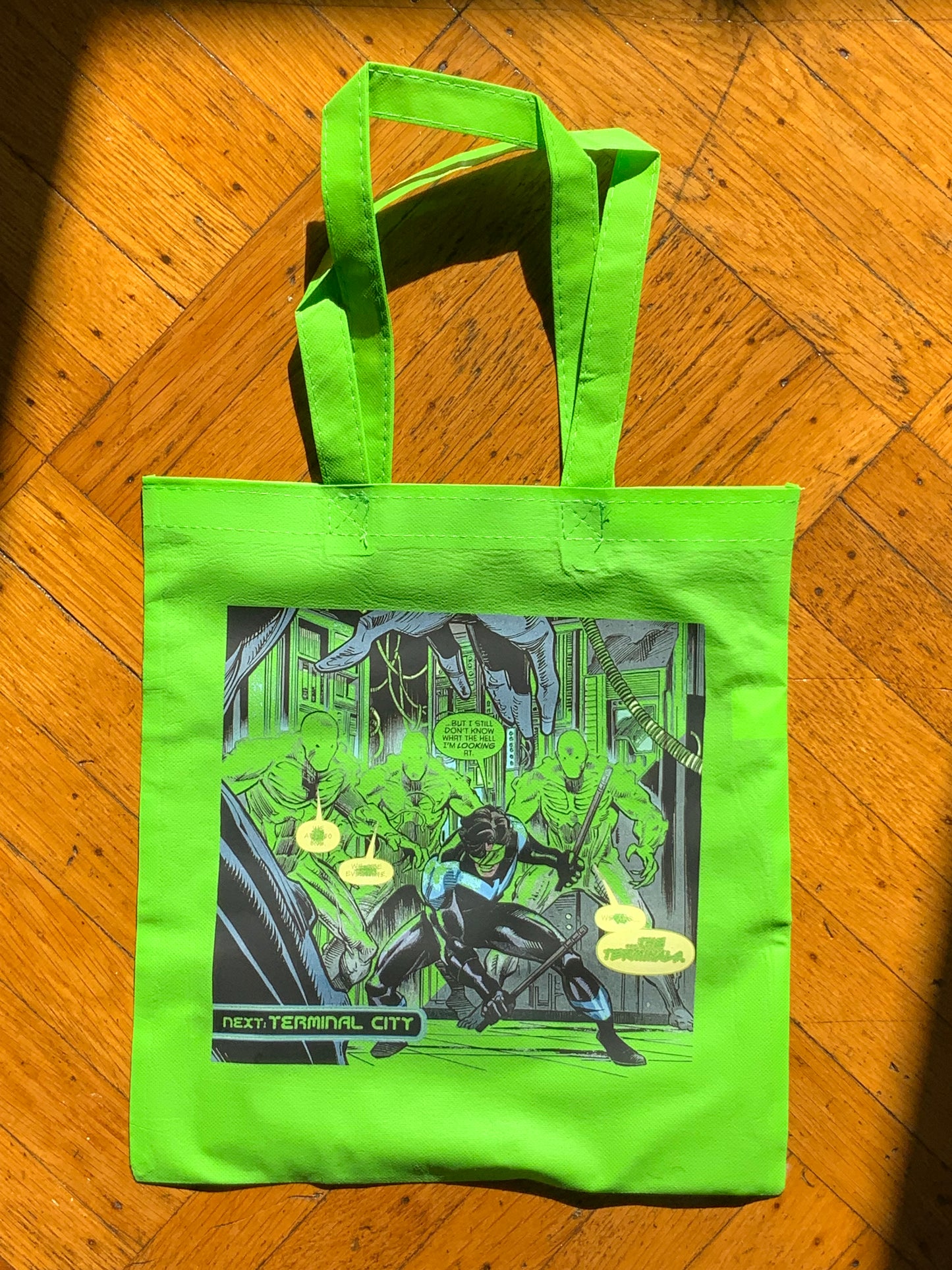 Tote bag