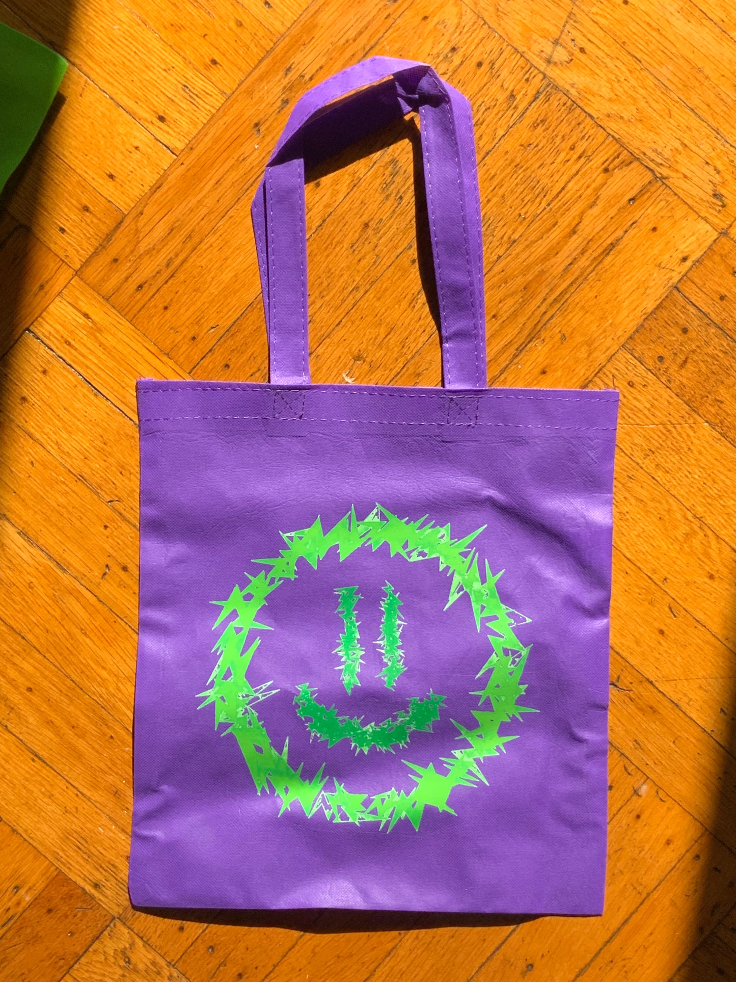 Tote bag